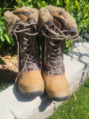 Pajar Canada Winter Snowboots Genevieve      Honey And Dark Brown Sz 9.5